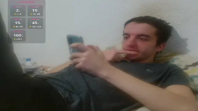 Snapshot of Tombgy07 chatting on February 2026 09:18:02 PM Tombgy07 online show from February 2026 09:18:02 PM