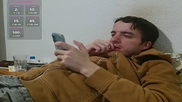 Snapshot of Tombgy07 chatting on February 2026 09:22:02 PM Tombgy07 online show from February 2026 09:22:02 PM