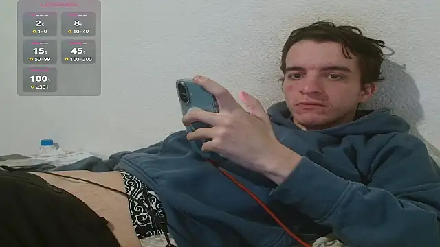 Snapshot of Tombgy07 chatting on March 2026 07:32:01 PM Tombgy07 online show from March 2026 07:32:01 PM