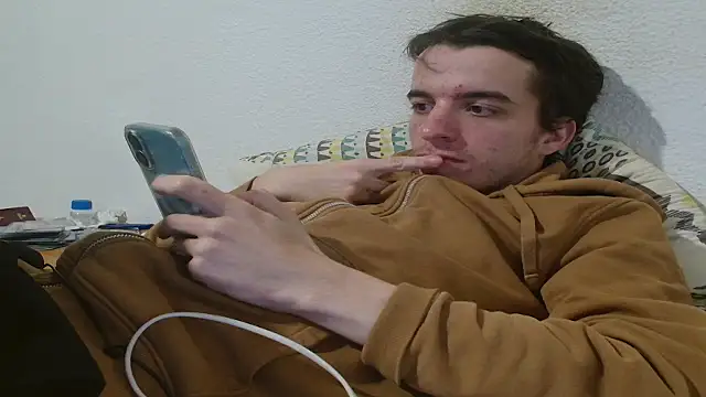 Snapshot of Tombgy07 chatting on March 2026 08:57:02 PM Tombgy07 online show from March 2026 08:57:02 PM