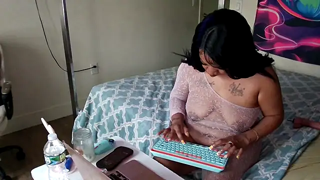 YasmineMinaj online show from July 2026 06:35:01 PM