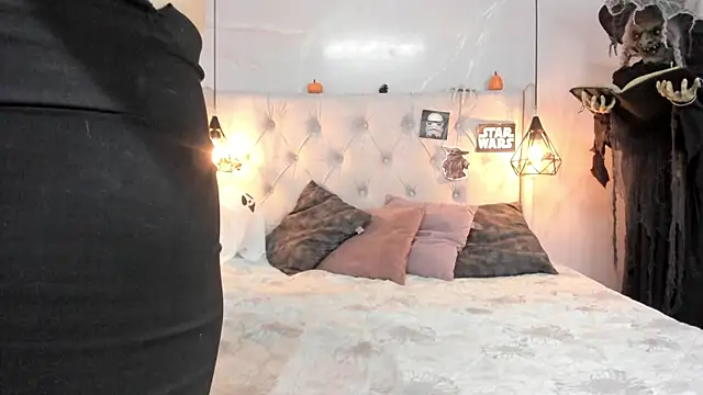 SakuraLee  online show from October 2025 01:35:02 PM