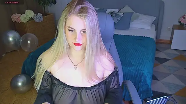 Snapshot of anita_blairr chatting on December 2024 01:00:02 AM anita blairr online show from December 2024 01:00:02 AM