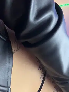 Snapshot of KittyKatyDream chatting on February 2025 07:52:02 PM KittyKatyDream online show from February 2025 07:52:02 PM