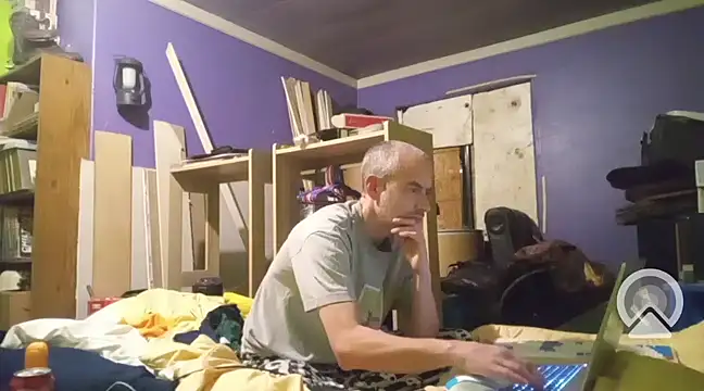 Snapshot of JunkieLiLMethWhore chatting on March 2025 09:55:01 AM JunkieLiLMethWhore online show from March 2025 09:55:01 AM