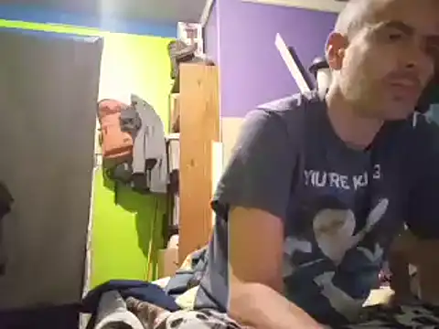 Snapshot of JunkieLiLMethWhore chatting on March 2025 04:47:02 AM JunkieLiLMethWhore online show from March 2025 04:47:02 AM