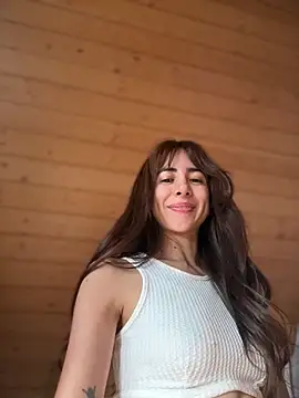 Snapshot of lauravasquez chatting on June 2026 07:55:02 AM lauravasquez online show from June 2026 07:55:02 AM