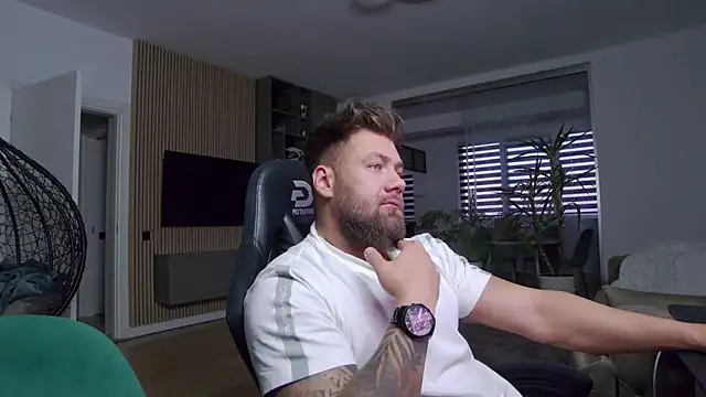 UbbeViking online show from March 2025 04:20:01 PM