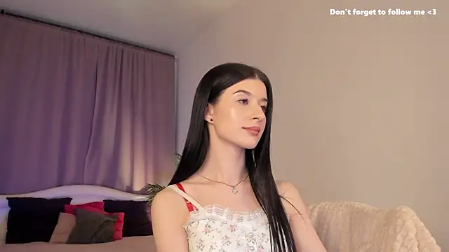 LauraCoy online show from January 2025 11:30:01 PM