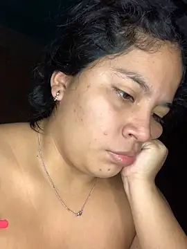 Snapshot of moncerrat_luna chatting on February 2025 12:47:01 PM moncerrat luna online show from February 2025 12:47:01 PM