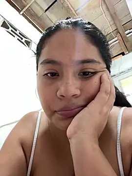 moncerrat luna online show from July 2026 08:24:02 PM