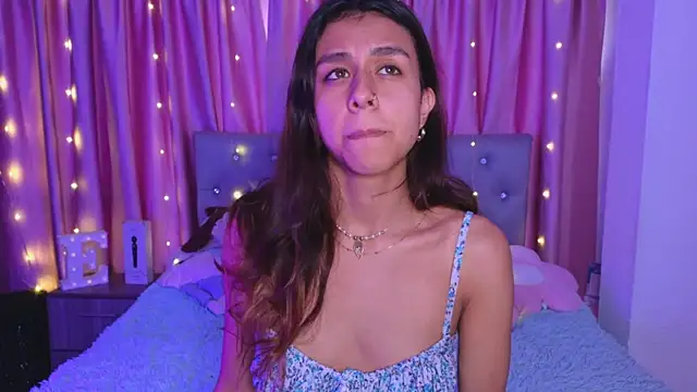 Emiily Scott1 online show from September 2025 09:47:02 PM