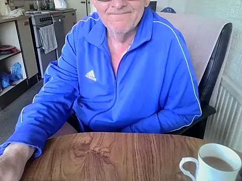Snapshot of daddyflash chatting on June 2026 09:18:02 AM daddyflash online show from June 2026 09:18:02 AM