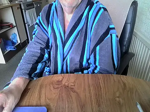 Snapshot of daddyflash chatting on June 2026 08:24:02 AM daddyflash online show from June 2026 08:24:02 AM