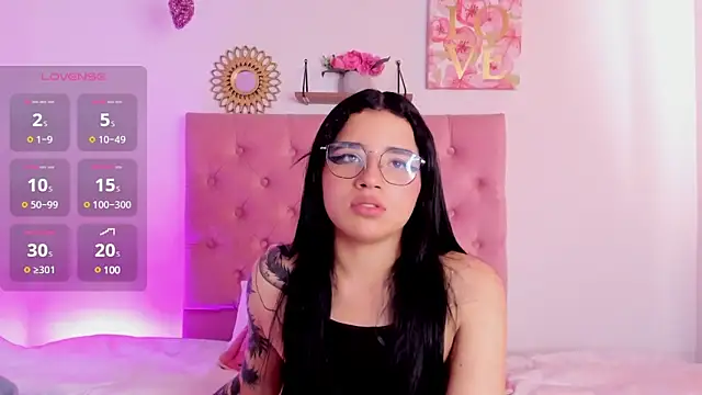 aliice walker  online show from December 2024 06:54:02 PM