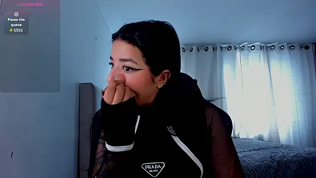 aliice walker  online show from March 2026 02:23:01 PM