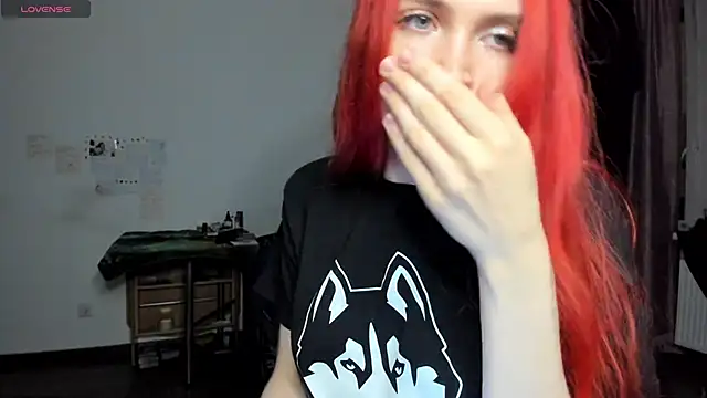 Snapshot of KitsuneRem chatting on January 2025 10:20:02 PM KitsuneRem online show from January 2025 10:20:02 PM