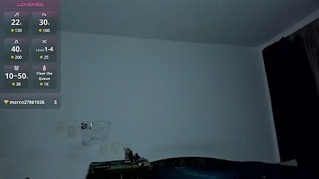 Snapshot of KitsuneRem chatting on January 2025 08:19:02 PM KitsuneRem online show from January 2025 08:19:02 PM