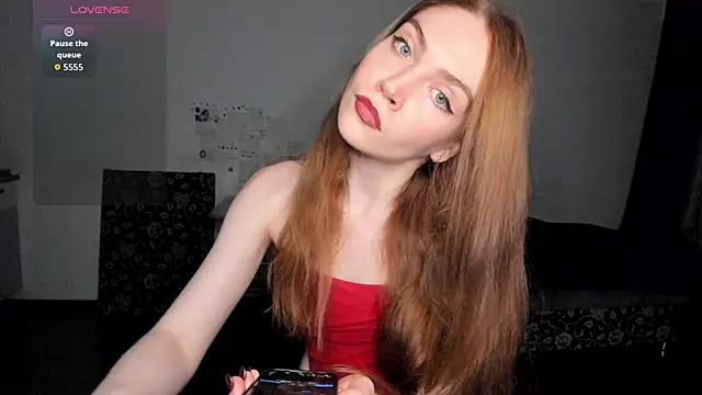 Snapshot of KitsuneRem chatting on September 2025 09:03:02 PM KitsuneRem online show from September 2025 09:03:02 PM