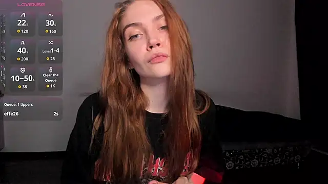 Snapshot of KitsuneRem chatting on September 2025 08:10:02 PM KitsuneRem online show from September 2025 08:10:02 PM