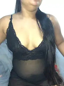 Snapshot of Rose_Olivia chatting on December 2024 02:52:01 PM Rose Olivia online show from December 2024 02:52:01 PM