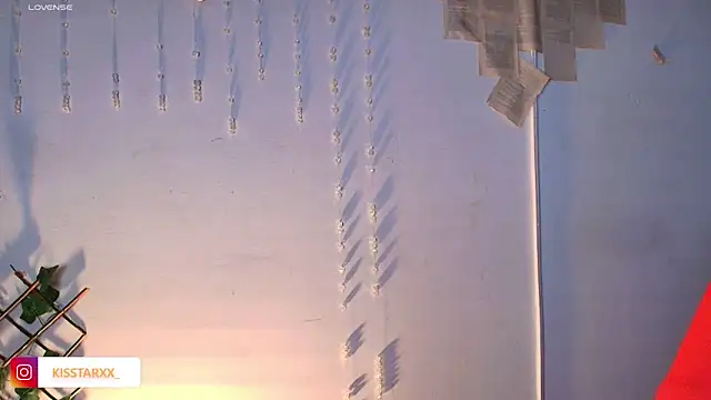 Snapshot of kisstarxxx chatting on September 2025 03:32:01 AM kisstarxxx online show from September 2025 03:32:01 AM