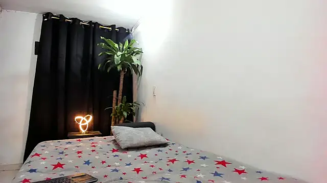 Lia-y-felipe online show from July 2026 10:56:01 PM