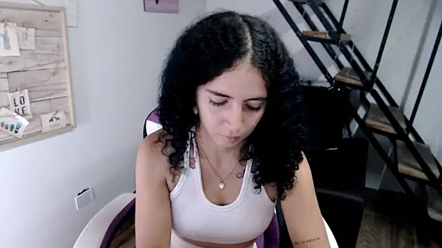 samantha baby  online show from December 2025 06:25:02 PM