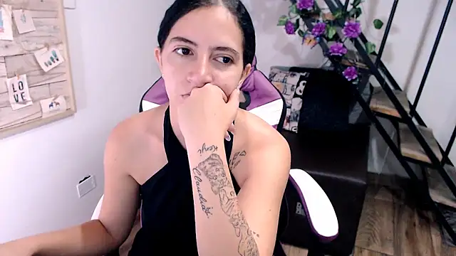 samantha baby  online show from March 2026 04:29:02 PM