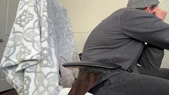 Snapshot of alexmannd chatting on January 2025 02:41:01 PM alexmannd online show from January 2025 02:41:01 PM