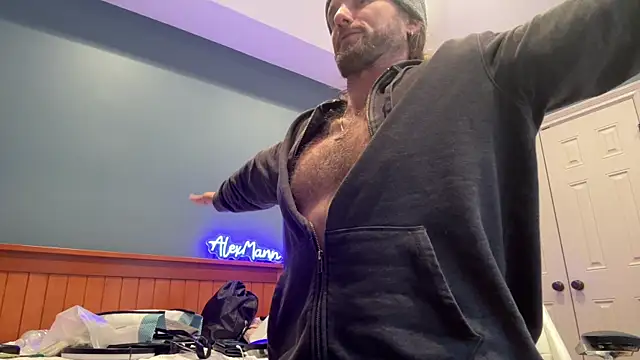 Snapshot of alexmannd chatting on January 2025 02:49:02 PM alexmannd online show from January 2025 02:49:02 PM