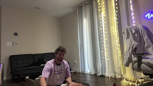 Snapshot of alexmannd chatting on October 2025 03:20:01 PM alexmannd online show from October 2025 03:20:01 PM