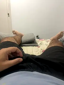 Snapshot of jhoshc-r chatting on December 2024 04:32:02 AM jhoshc-r online show from December 2024 04:32:02 AM