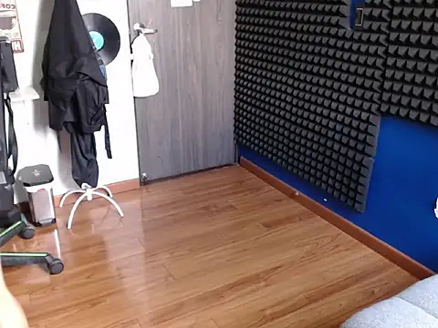 Curly Angel24 online show from January 2026 04:22:02 PM