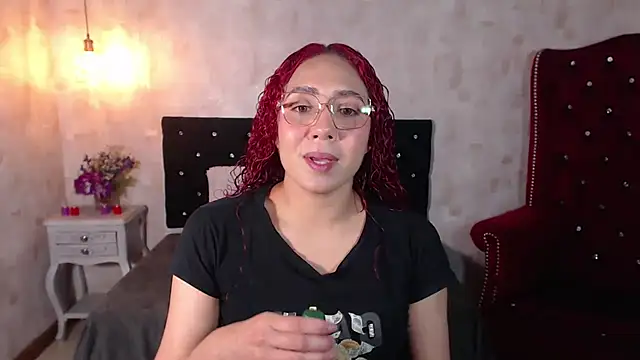 Snapshot of IsabelaLatina chatting on July 2026 12:49:01 AM IsabelaLatina online show from July 2026 12:49:01 AM
