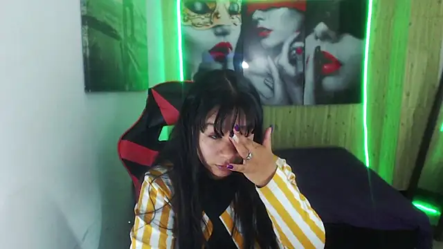 Charis 21 online show from September 2025 04:44:01 AM