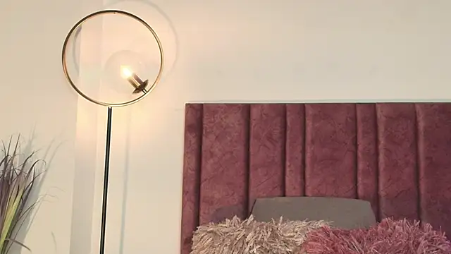 NoraDasilva online show from October 2025 12:30:02 AM