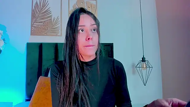 NoraDasilva online show from February 2026 12:24:01 PM