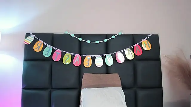 NoraDasilva online show from April 2026 01:25:01 AM