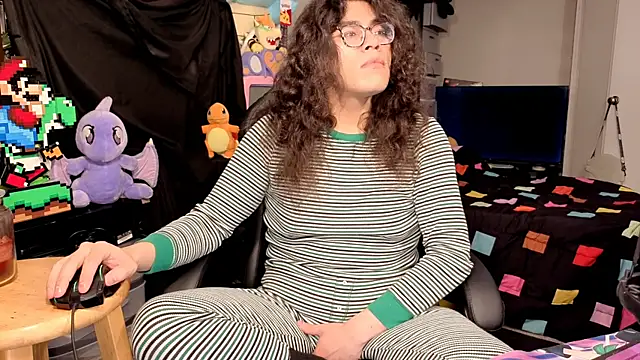 ShinyCherub online show from December 2025 03:33:01 AM