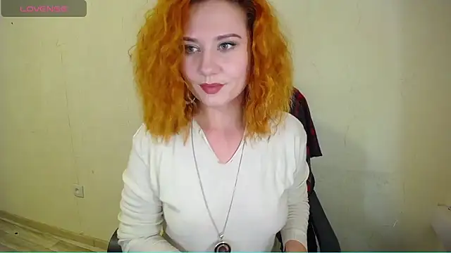 Snapshot of RedHeadSTARx chatting on February 2025 03:04:02 PM RedHeadSTARx online show from February 2025 03:04:02 PM
