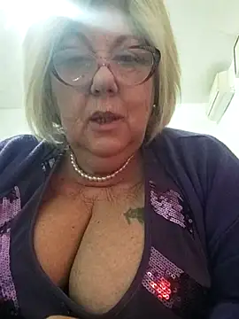 Merilulla online show from March 2025 01:12:01 AM