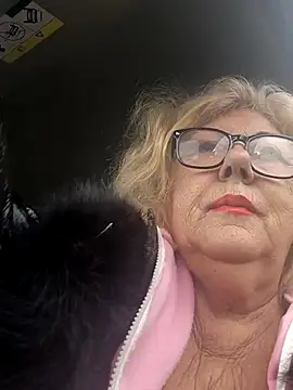 Merilulla online show from November 2025 12:42:02 PM