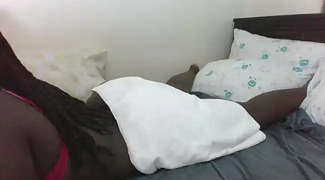 Darkberry online show from February 2025 08:08:02 PM