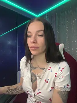 Queen of pain online show from November 2025 05:02:02 AM