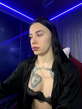 Queen of pain online show from December 2025 06:01:02 AM