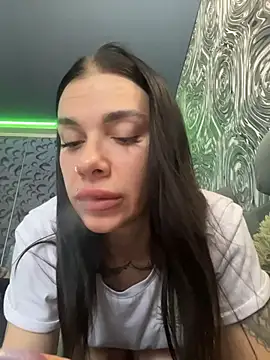 Queen of pain online show from February 2026 07:01:01 AM