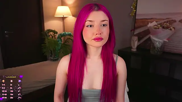 Snapshot of ShirleyCarolyn chatting on December 2024 07:37:02 PM ShirleyCarolyn online show from December 2024 07:37:02 PM