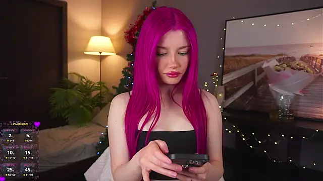 Snapshot of ShirleyCarolyn chatting on December 2024 07:22:02 PM ShirleyCarolyn online show from December 2024 07:22:02 PM