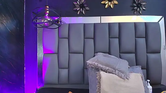  MiaBrown  online show from November 2025 12:04:01 PM